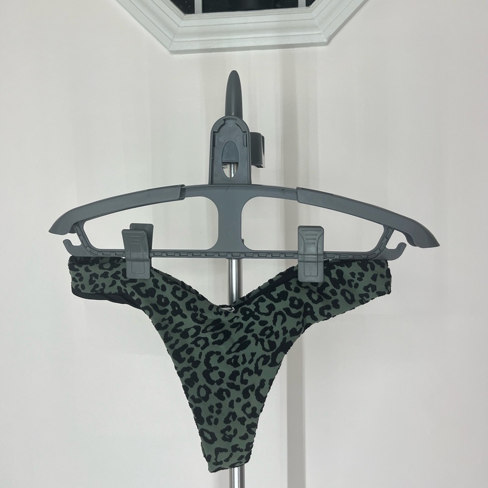 NWT Tezenis Brand Wild Leopard Cheeky Bikini Bottom